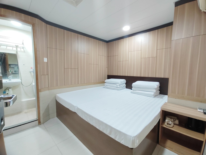 Bedroom 11