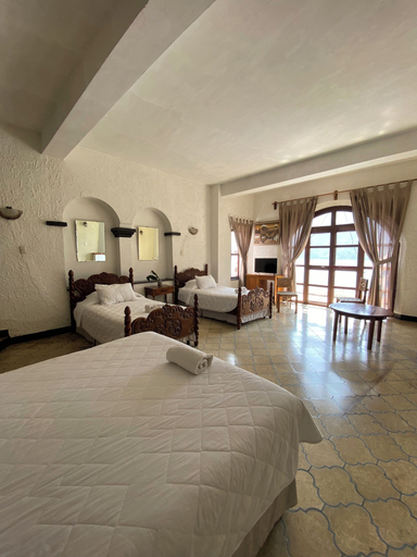 Bedroom 2, The Lakefront Panajachel by Tzanjuyu, Panajachel