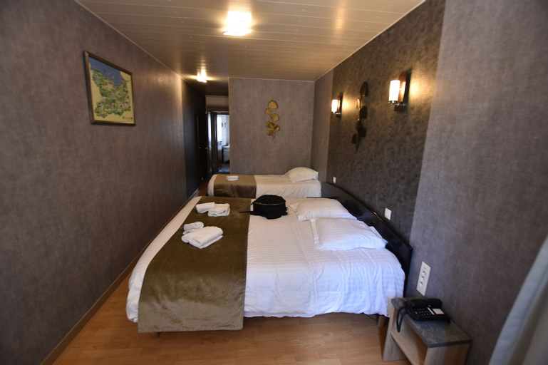 Bedroom 8
