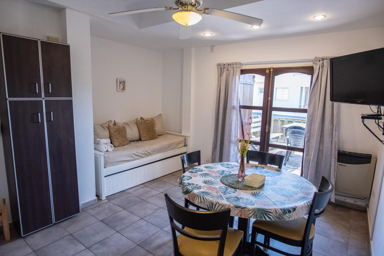 Others 4, Apartamentos del mar II, Pinamar