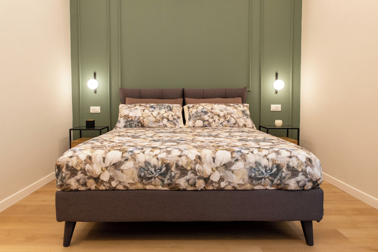 Bedroom 3, Suite 33, Napoli