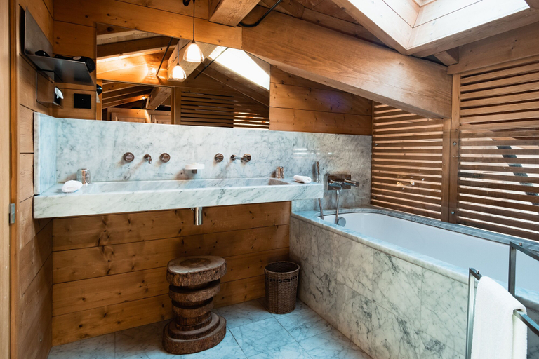 Bathroom 5, Hotel Le Blizzard, Savoie