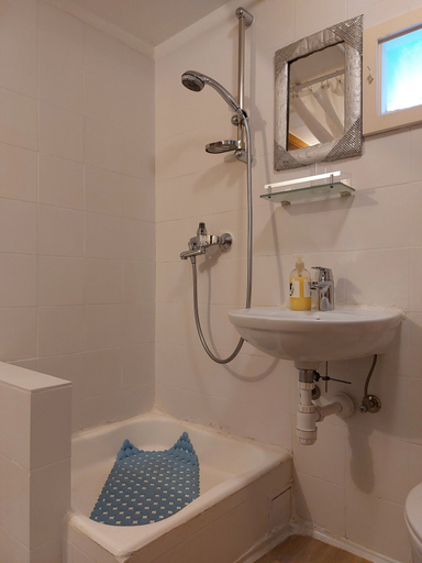 Bathroom 5, Cozy En-suite Rm on Dumanica, Split