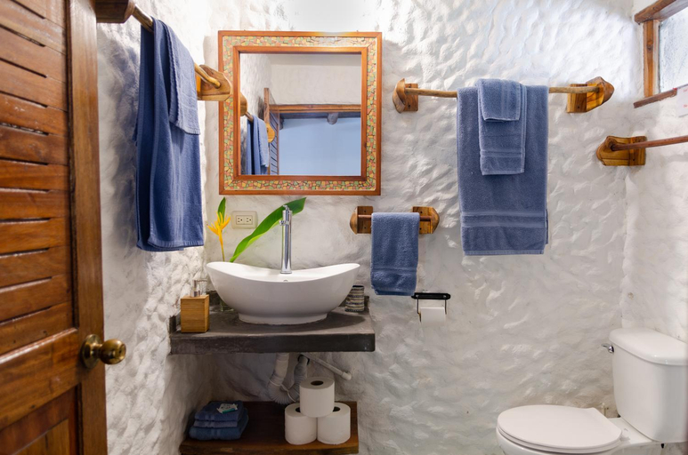 Bathroom 4, Hotel Entre Dos Aguas, Nicoya
