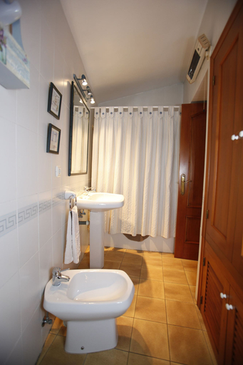 Bathroom 4, Refined Rustic Living in Calpe - Costa Carpediem, Alicante