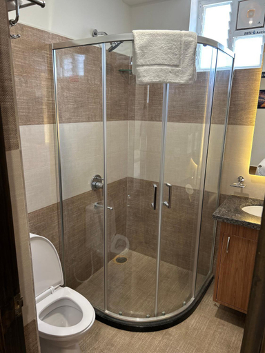 Bathroom 4, Palladium Luxury Suites Financial District Unit I, Ranga Reddy