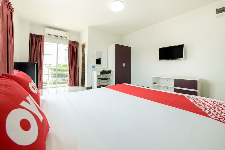 Bedroom 3, OYO 350 Mae Saeng Place, Si Racha
