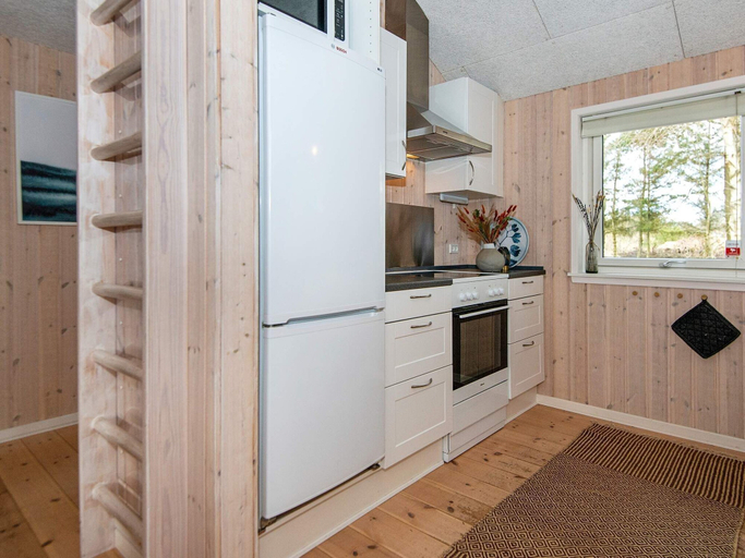 Others 4, Spacious Holiday Home in Jutland With Whirlpool, Varde