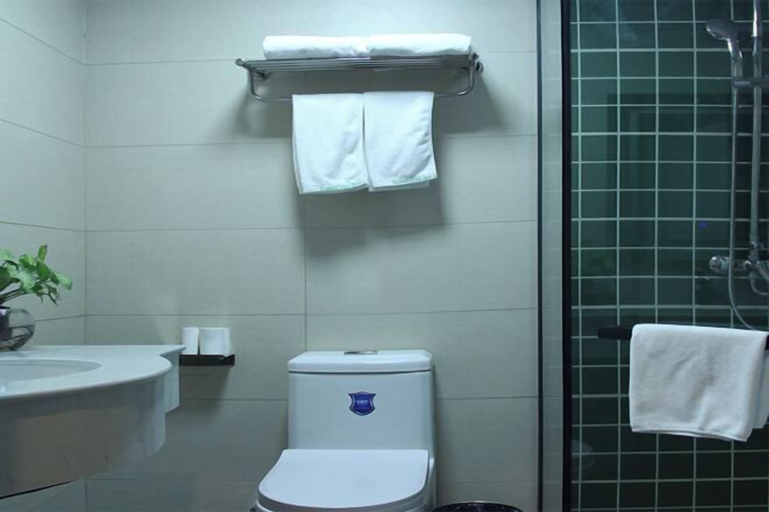 Bathroom 4