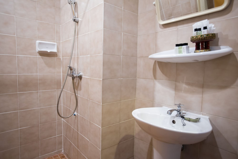 Bathroom 4, Night Bazaar Place, Muang Chiang Mai