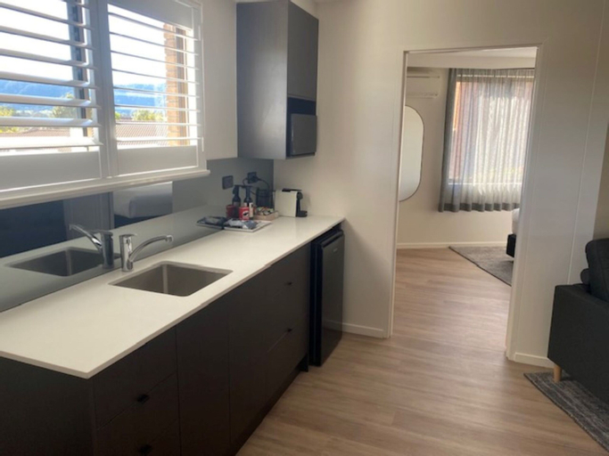 Dining Room 10