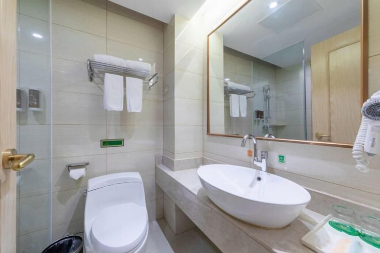 Bathroom 4, Vienna Classic Hotel (Chongqing Bishan Aokang), Chongqing