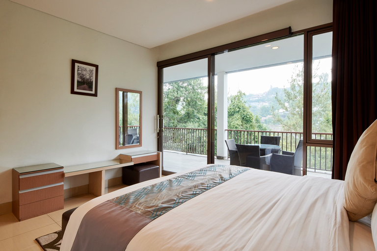 Bedroom 15
