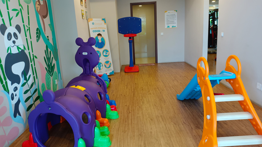 Family & Kids, Nice Studio at Parkland Avenue Apartment By Travelio, South Tangerang