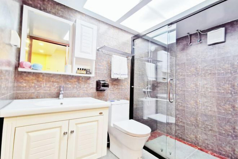 Bathroom 4, Jiangmen Woxingwosu Apartment, Jiangmen