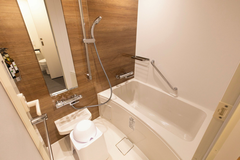 Bathroom 19