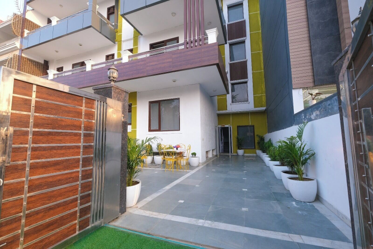 Exterior & Views 2, Lime Tree Premier Near Medanta Medicity, Gurgaon
