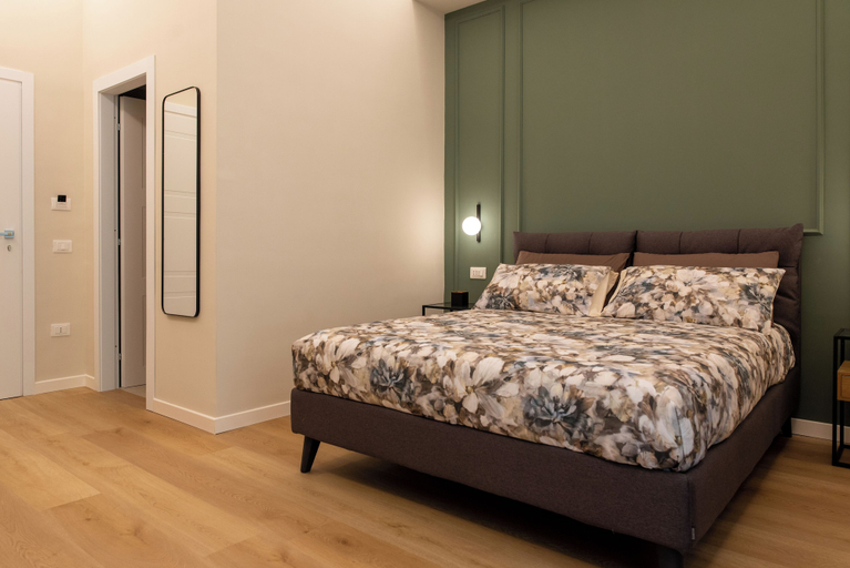 Bedroom 5, Suite 33, Napoli