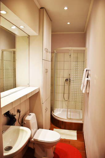 Bathroom, West Apartments Mazowiecka 7, Warsaw