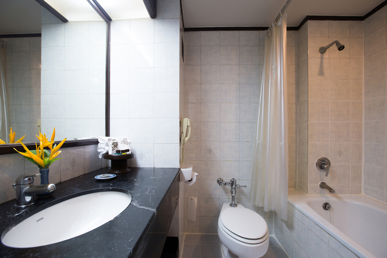 Bathroom 5, The Imperial Hotel And Convention Centre Phitsanulok, Muang Phitsanulok