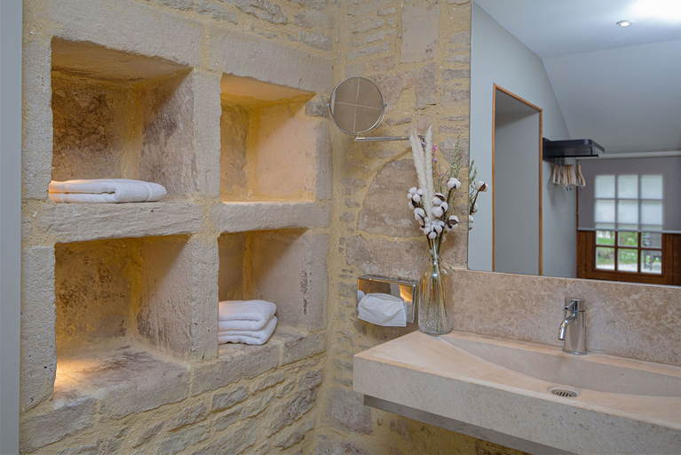 Bathroom 4