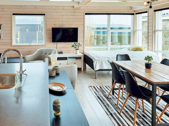 Dining 5, 6 Person Holiday Home in Karrebaeksminde, Næstved