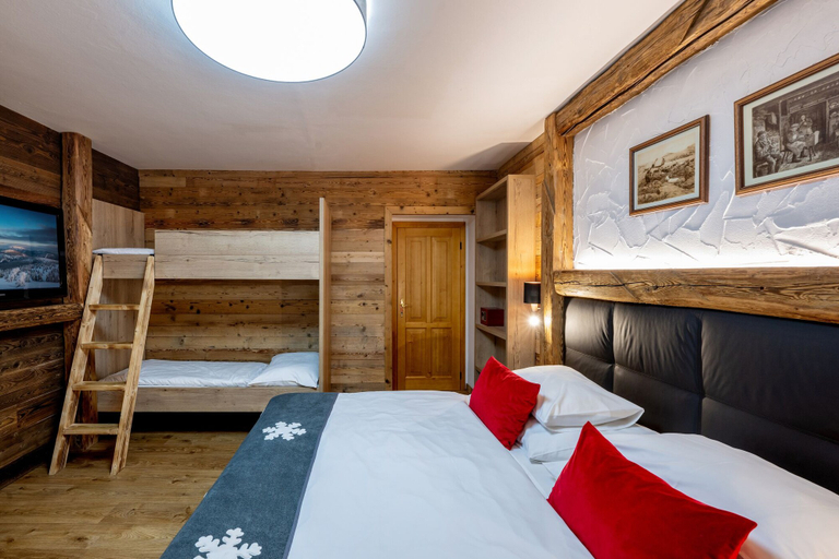 Bedroom 4, Hotel Olympie, Trutnov