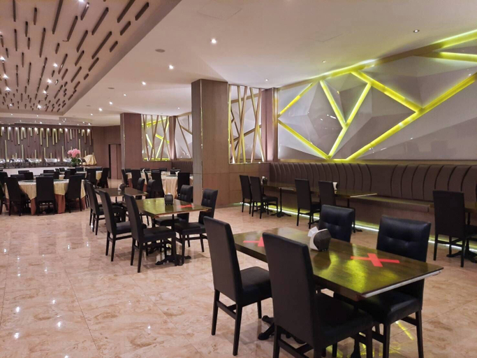 Food & Drinks 5, Constancy Jomtien Pattaya Hotel, Sattahip