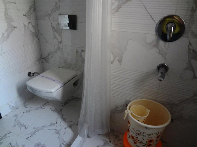 Bathroom 5