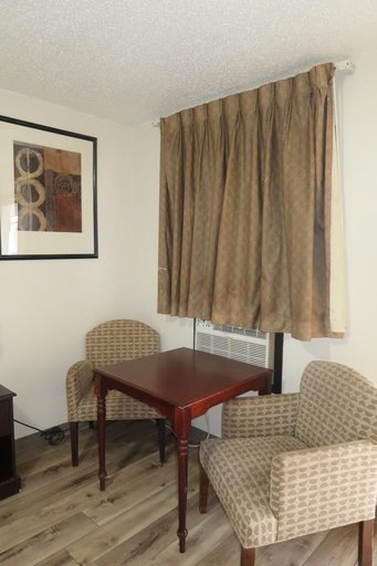 Room 2, Triangle Inn Motel, Sainte Genevieve