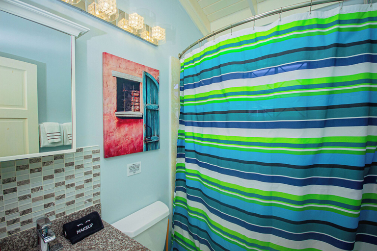 Bathroom 3, Adorable Beach House In Draxhall