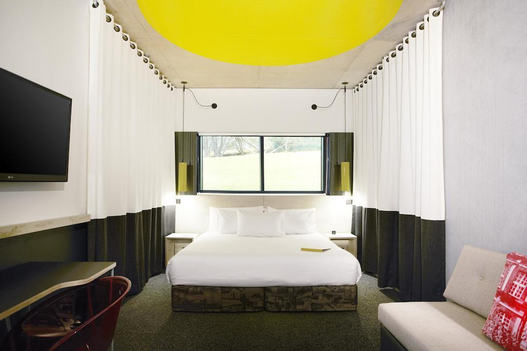 Bedroom 17