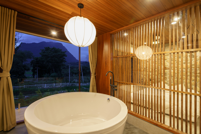 Bathroom 27