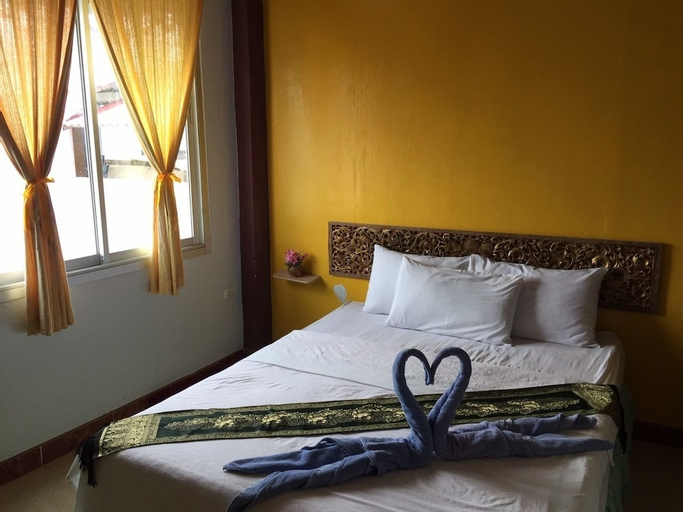 Bedroom 2, Sri Trang Hotel, Muang Trang