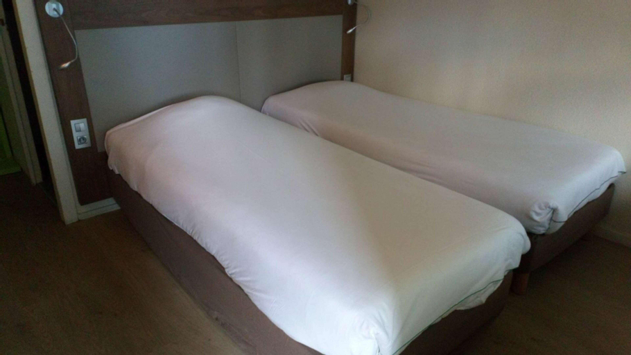 Bedroom 14