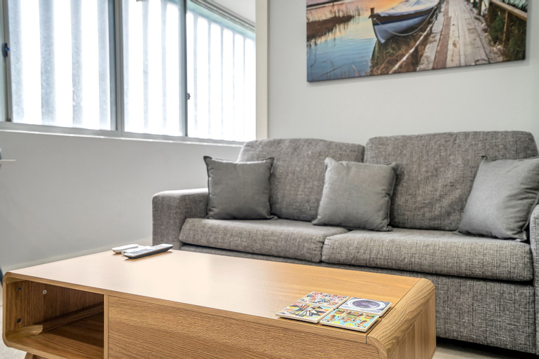 Others 4, Bright 1 Bedroom Unit in the Heart of Manly, Sydney