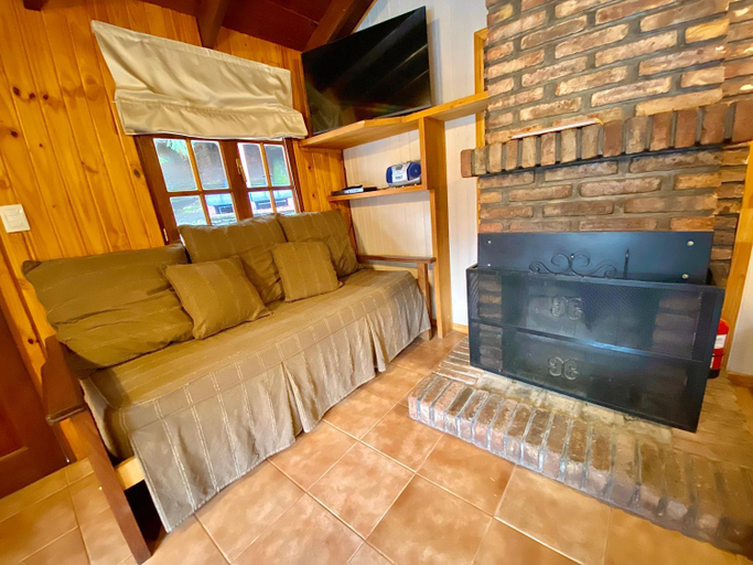 Others 4, Villa Cumen, Lacar