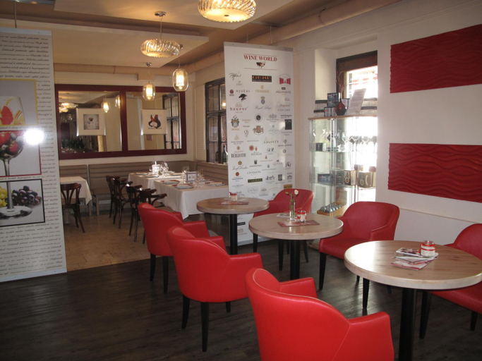 Food & Drinks 3, Riviera Rooms Vendegszobak, Mosonmagyaróvár