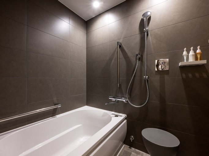 Bathroom 4