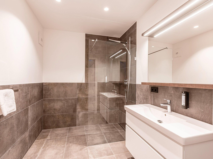 Others 5, Holiday Apartment Next to the ski Slope, Kitzbühel