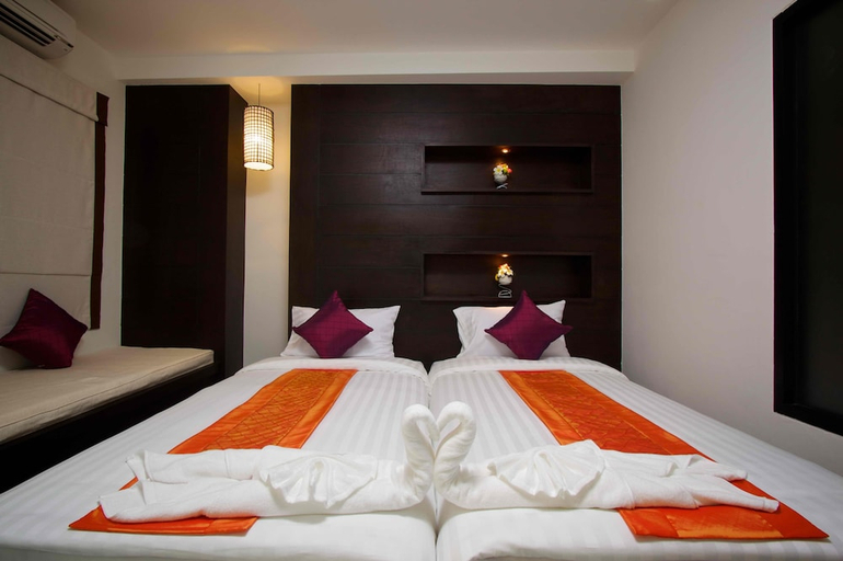 Bedroom 2, アンバー レジデンス, Phuket Island