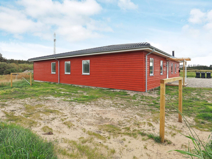 Others 3, 5 Star Holiday Home in Lokken, Hjørring