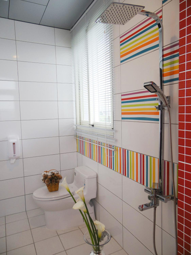 Bathroom 4, Footprint Garden B&B, Yilan