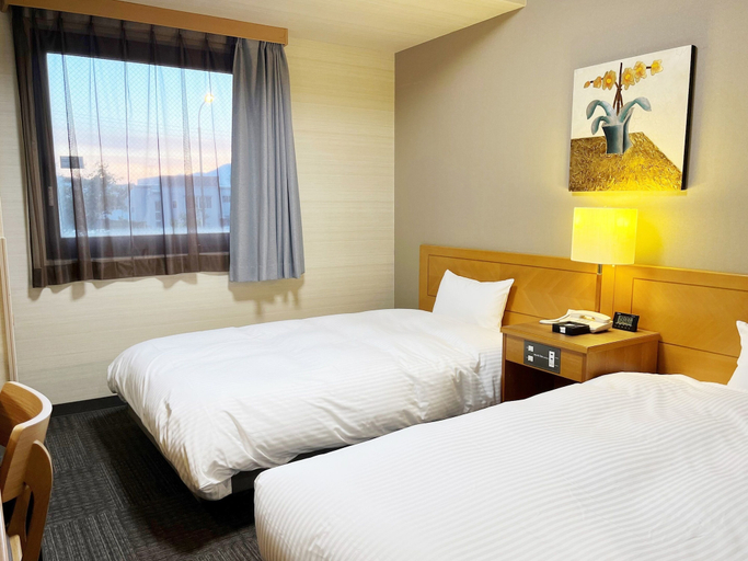 Bedroom 2, Hotel Route-Inn Oogaki Inter, Ōgaki
