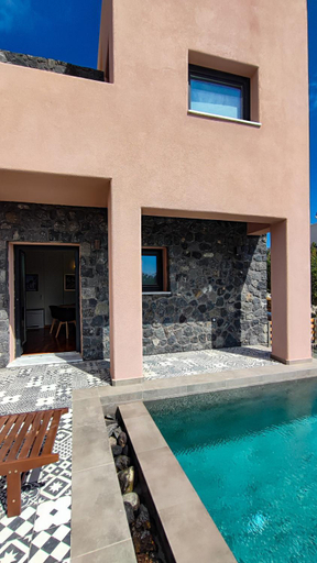 Sport & Beauty 2, Golden moments Luxury Stone Villas A, South Aegean