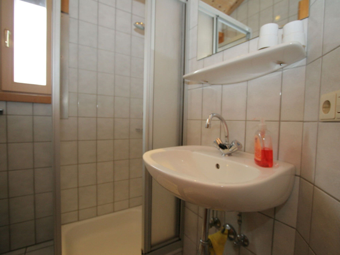 Bathroom, Apartment in Tropolach With Sauna, Hermagor