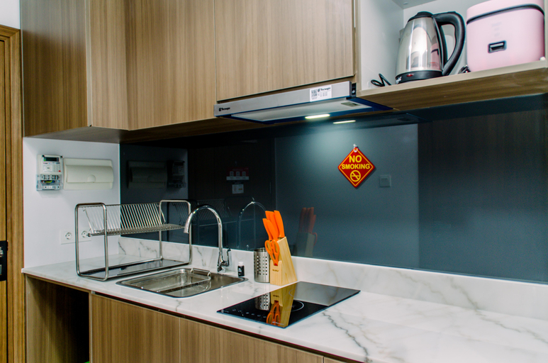 Others 4, Nice and Comfort 1BR at The Smith Alam Sutera Apartment By Travelio, Tangerang