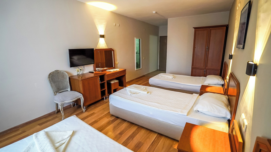 Bedroom 2, Nex Royal Beach Hotel - All Inclusive, Antalya