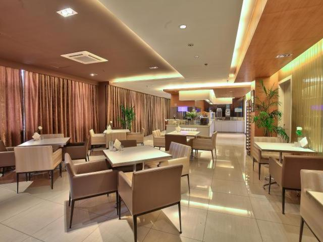 Food & Drinks 5, Jinjiang Inn Ningbo Gaojiao Zone Chongjiang East Road Metro Station Siming East Road, Ningbo