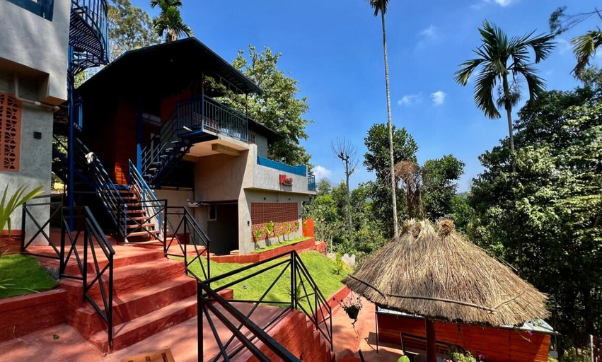 Others 4, Mannath Pool Villa, Wayanad
